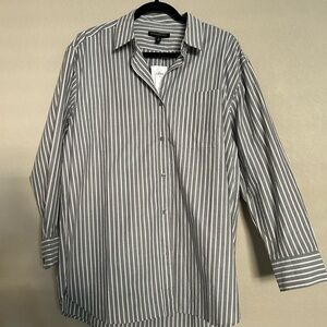 NWT Oversized Banana Republic Gray & White Striped Button-Up Shirt (Medium)